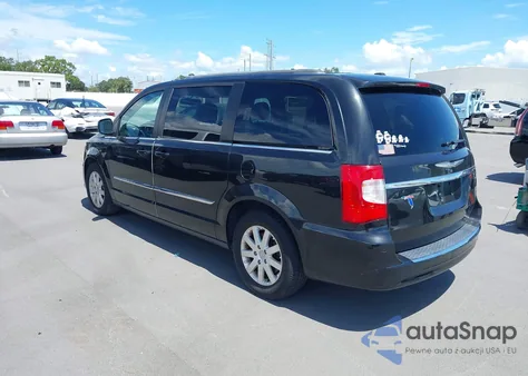 2014 Chrysler Town & Country Touring z USA, uszkodzony, nr VIN 2C4RC1BG9ER195236